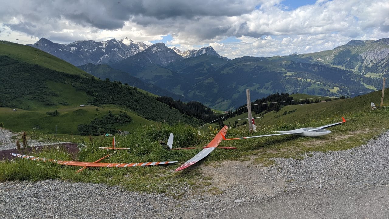 Model airplanes on Hahnenmoospass / Hahnenmoss mountain pass, Adelboden, Switzerland