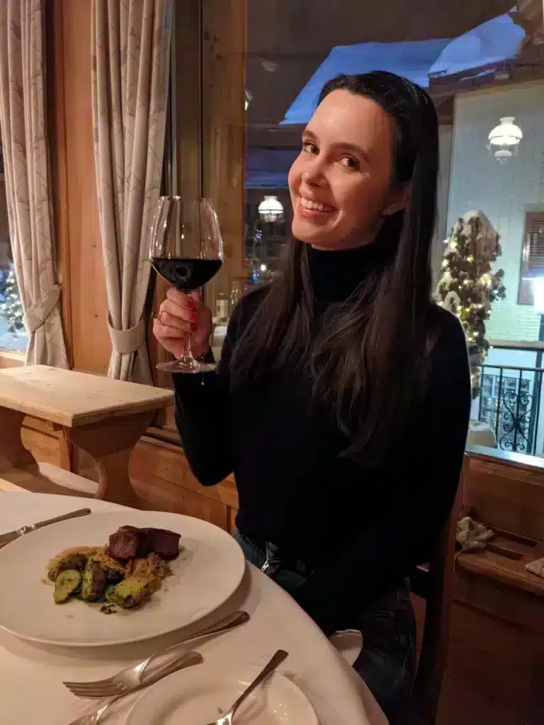 Solène having diner at Hotel Schönegg in Wengen in  winter