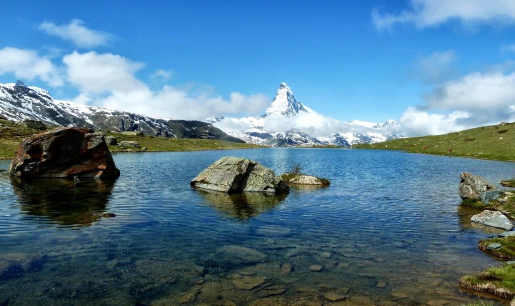 Stellisee und Matterhorn auf der 5 Seen Wanderung Zermatt