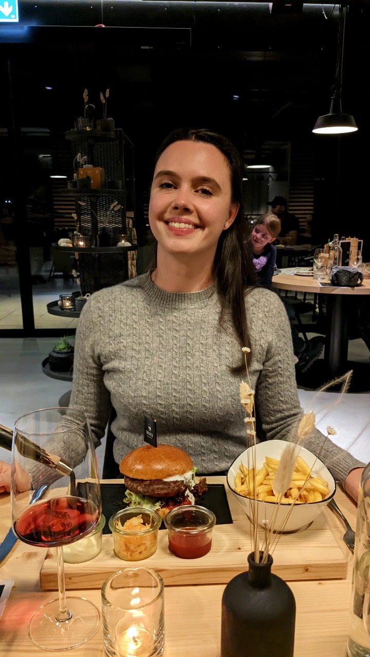 Someone is happy with the Büetzerburger