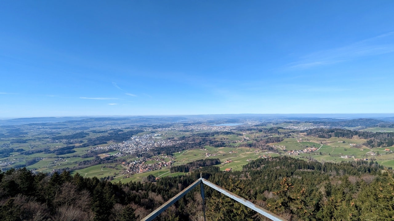Aussicht auf den Pfäffikersee vom Bachtel-Turm