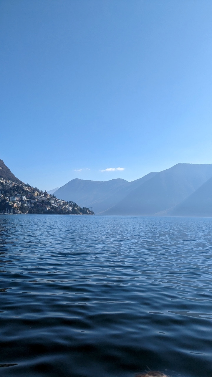 Arrival to Gandria by boat for the hike on the Sentiero dell'olivo