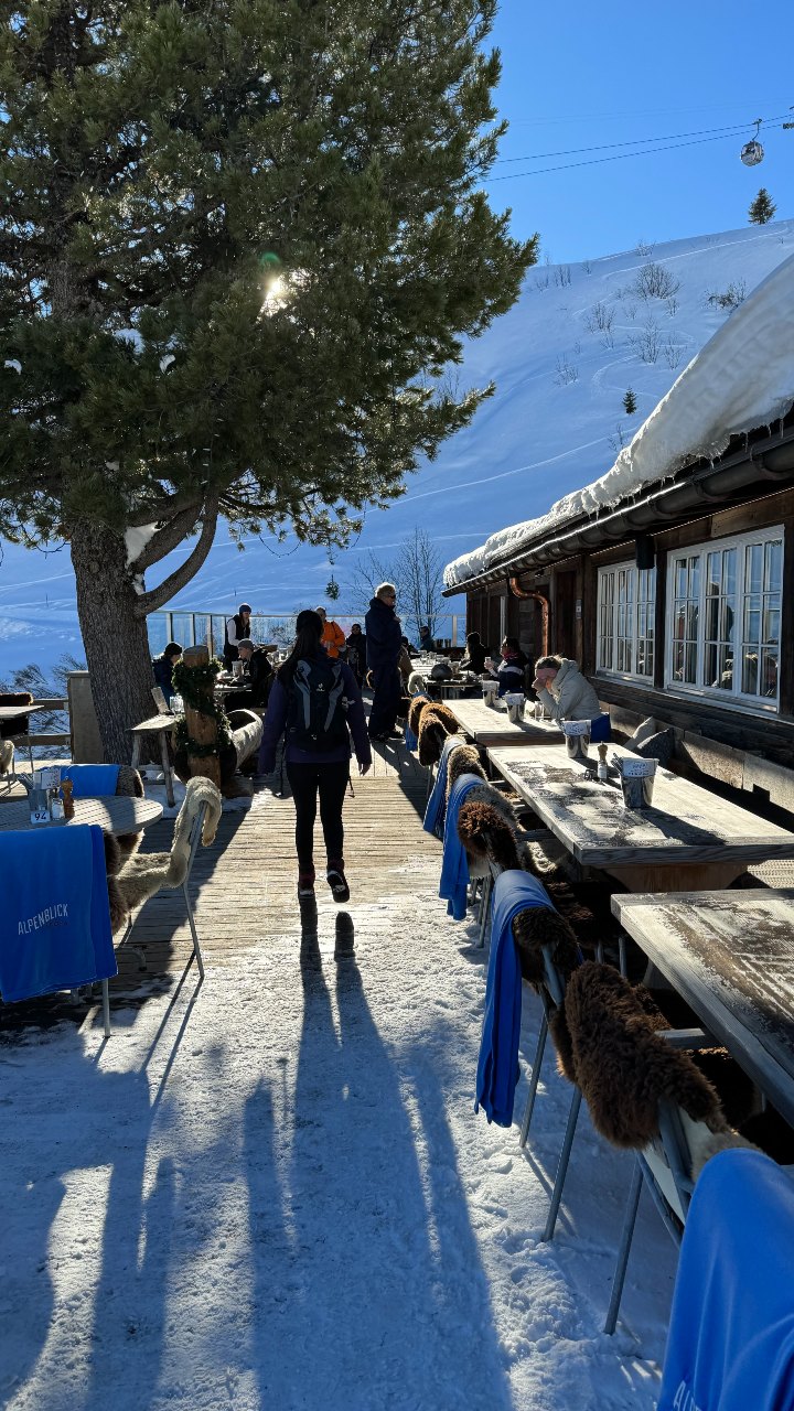 Die wunderschöne Terrasse des Restaurant Alpenblick in Arosa